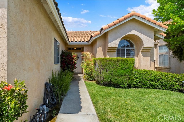 Detail Gallery Image 2 of 30 For 27464 Swallow Ct, Temecula,  CA 92591 - 2 Beds | 2 Baths