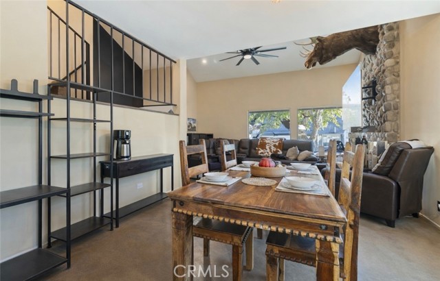 Detail Gallery Image 15 of 46 For 28975 Lotusgarden Dr, Canyon Country,  CA 91387 - 4 Beds | 3 Baths