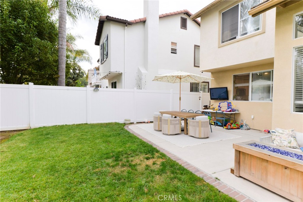 MLS #OC25237983 image #32