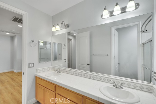 29138 Harmony Way, Saugus CA: https://media.crmls.org/medias/07f74b7a-b594-43d5-811f-21eecd0db925.jpg