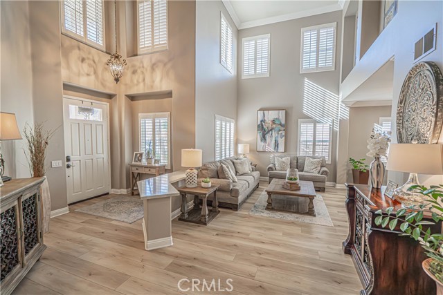 Detail Gallery Image 6 of 53 For 23321 Cuestport Dr, Valencia,  CA 91354 - 5 Beds | 4 Baths