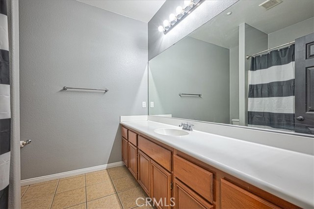 Detail Gallery Image 15 of 33 For 16212 Star Crest, Fontana,  CA 92336 - 4 Beds | 2 Baths