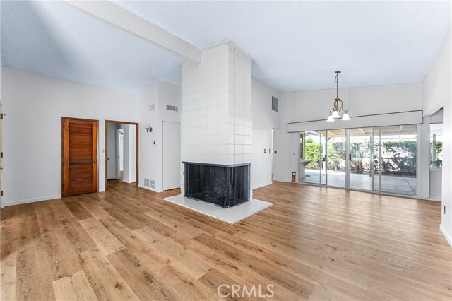 1204 San Jacinto, Redlands CA: https://media.crmls.org/medias/07f81865-b65b-4463-83d2-553df0ff5dd1.jpg