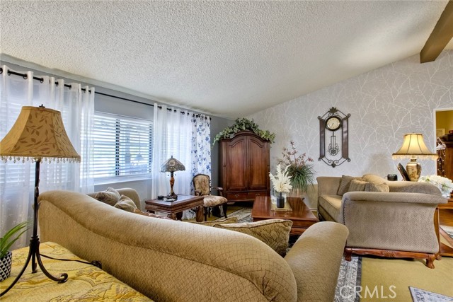 Detail Gallery Image 12 of 31 For 34370 the Farm, Wildomar,  CA 92595 - 3 Beds | 2 Baths