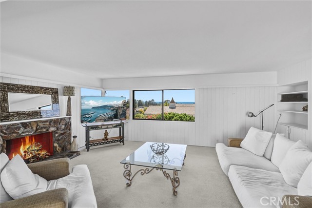 Detail Gallery Image 7 of 28 For 312 Emerald Bay, Laguna Beach,  CA 92651 - 3 Beds | 3 Baths