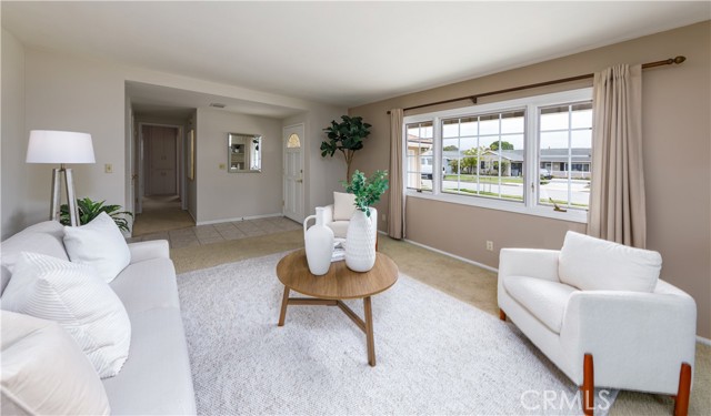 Detail Gallery Image 4 of 19 For 16131 Melody Ln, Huntington Beach,  CA 92649 - 3 Beds | 2 Baths