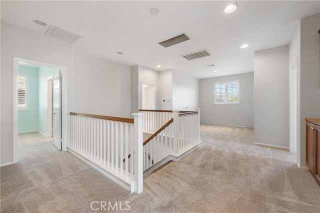 Detail Gallery Image 38 of 68 For 22229 Evening Star Ct, Saugus,  CA 91390 - 6 Beds | 5 Baths