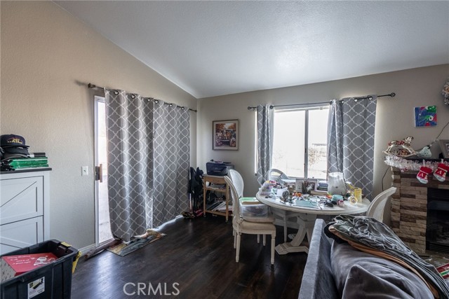 Detail Gallery Image 15 of 33 For 17874 El Mineral, Perris,  CA 92570 - 3 Beds | 2 Baths