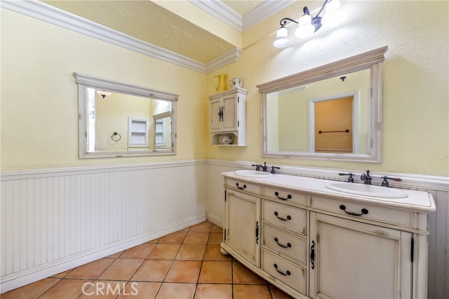 Detail Gallery Image 33 of 59 For 2490 Michigan, Claremont,  CA 91711 - 4 Beds | 2 Baths