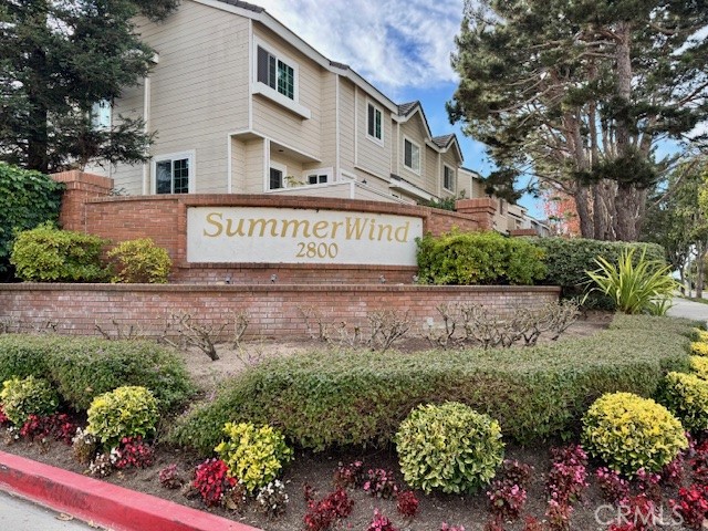 Detail Gallery Image 1 of 13 For 2800 Plaza Del Amo #42,  Torrance,  CA 90503 - 2 Beds | 2/1 Baths