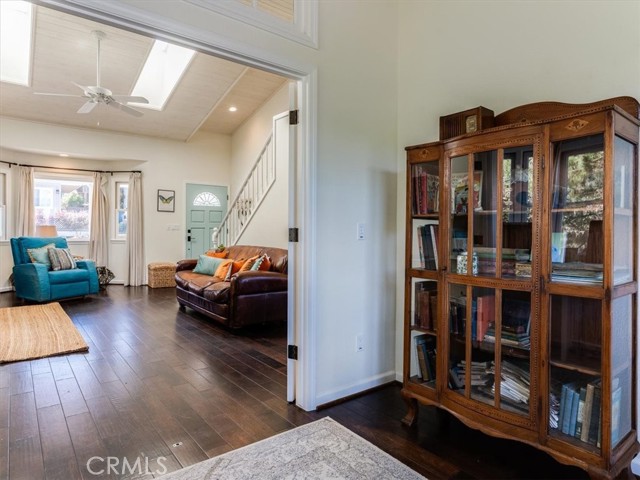 Detail Gallery Image 13 of 49 For 495 Bristol St, Cambria,  CA 93428 - 3 Beds | 2/1 Baths