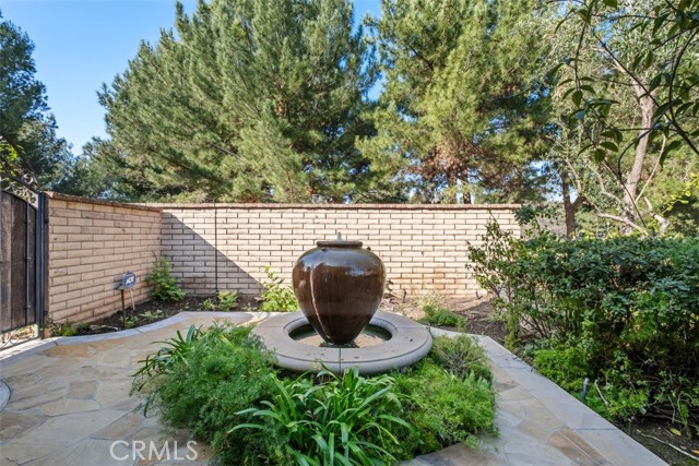20 Townsend, Irvine CA: https://media.crmls.org/medias/07fd7222-453b-417f-9f9c-c59820c7a396.jpg