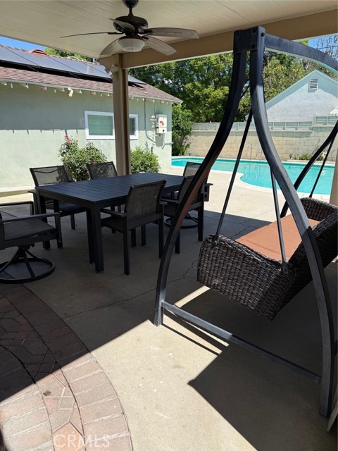 7232 Katherine Avenue, Van Nuys CA: https://media.crmls.org/medias/07fda7b4-a5da-4fb5-ae98-a176762f0d5e.jpg