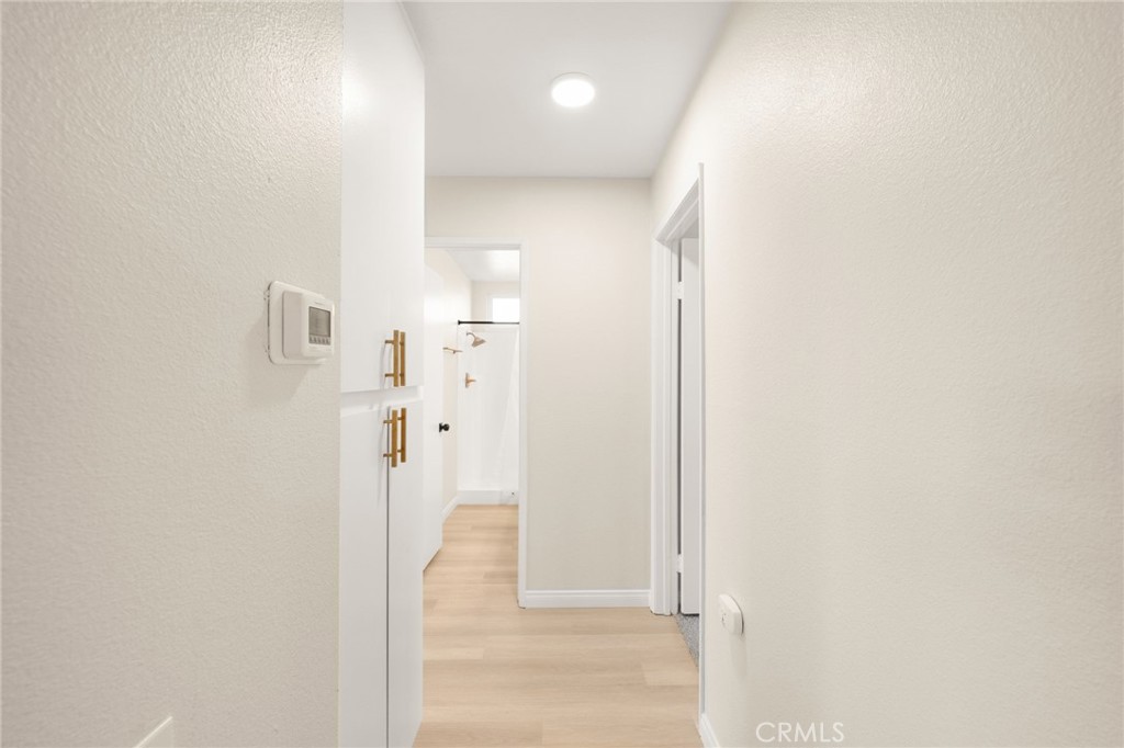 https://media.crmls.org/medias/07ff30d9-d91d-4e40-b73f-0fe1e237dc15.jpg?preset=X-Large