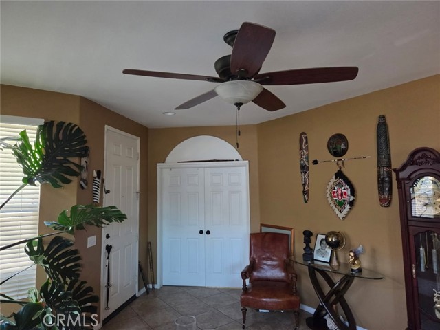 12333 Andrea Drive, Victorville CA: https://media.crmls.org/medias/0800eb9f-cc38-4fb3-aba9-4835b5f05036.jpg