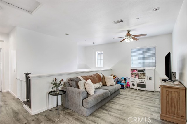 11376 Riverpass Court, Riverside CA: https://media.crmls.org/medias/080238ee-8c54-4575-905e-cc086c5769d0.jpg