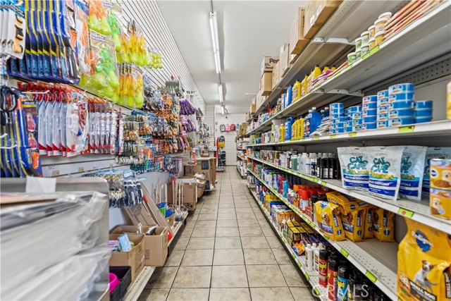 2922 Maple Avenue, Los Angeles CA: https://media.crmls.org/medias/0803a170-04e8-4dbb-b32b-b012d959e662.jpg