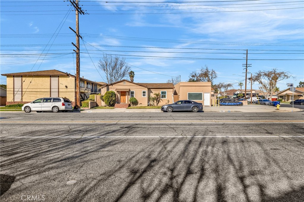 17105 Woodruff Avenue