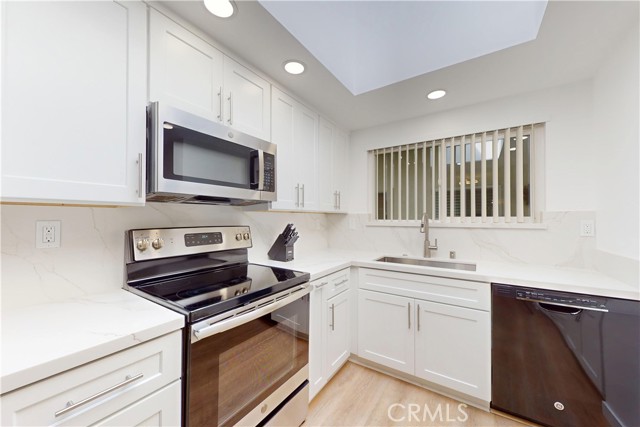 Detail Gallery Image 3 of 17 For 5350 Algarrobo #O,  Laguna Woods,  CA 92637 - 2 Beds | 2 Baths