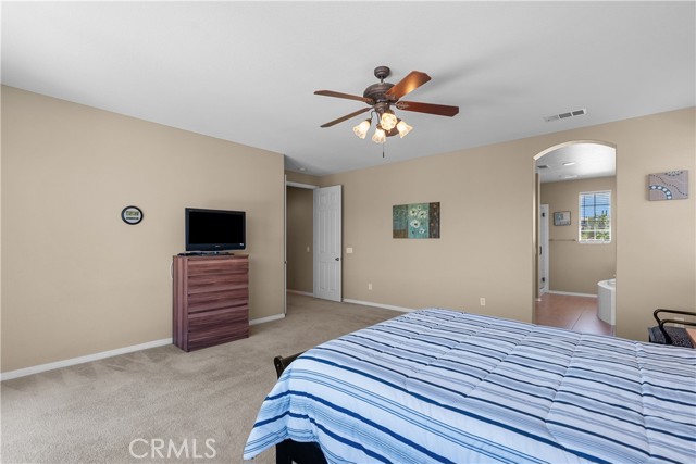 29266 Mission Trail Lane, Valencia CA: https://media.crmls.org/medias/0804c6c9-ee4e-4d54-8701-272310b3aa68.jpg