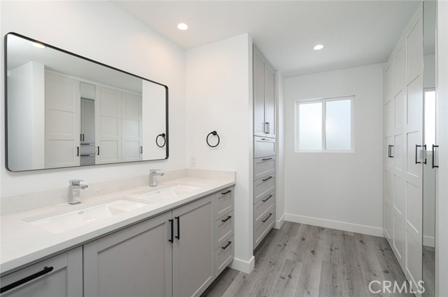 Detail Gallery Image 18 of 34 For 905 W Balboa, Newport Beach,  CA 92661 - 4 Beds | 2 Baths