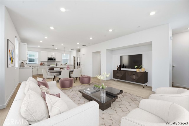 Detail Gallery Image 24 of 53 For 9365 via Azul, Pico Rivera,  CA 90660 - 3 Beds | 3 Baths