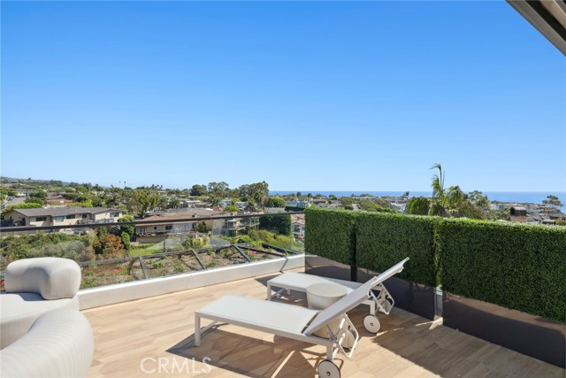 Detail Gallery Image 28 of 53 For 504 Hazel Dr, Corona Del Mar,  CA 92625 - 4 Beds | 3/1 Baths