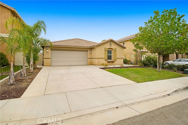 Detail Gallery Image 2 of 15 For 4176 Cypress Cir, Lake Elsinore,  CA 92530 - 4 Beds | 2 Baths