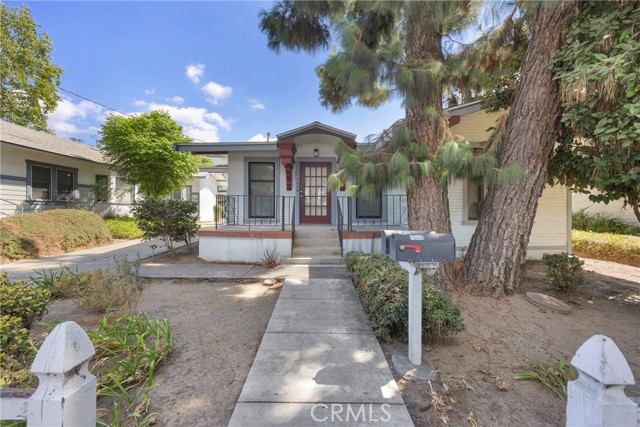 Detail Gallery Image 12 of 42 For 7606 7608 Pickering Ave, Whittier,  CA 90602 - 5 Beds | 4 Baths