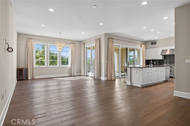 Detail Gallery Image 10 of 52 For 23500 Park Sorrento #H32,  Calabasas,  CA 91302 - 2 Beds | 2/1 Baths