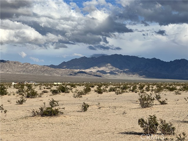 Detail Gallery Image 2 of 10 For 0 Indian Trl, Twentynine Palms,  CA 92277 - – Beds | – Baths