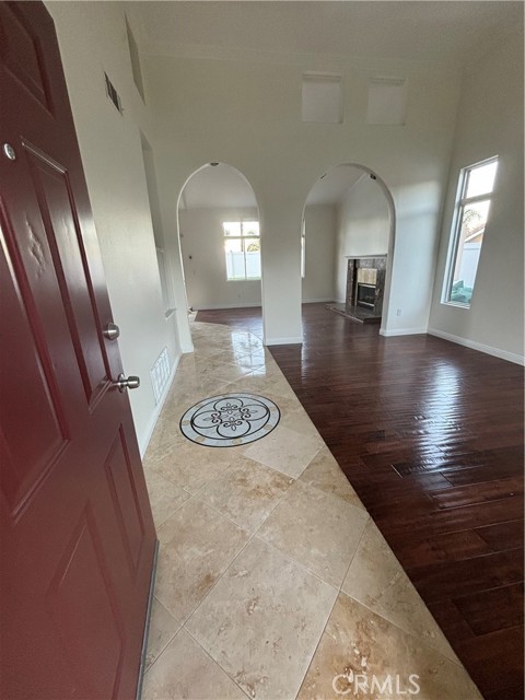 Detail Gallery Image 11 of 40 For 1477 Floral Park, Corona,  CA 92881 - 4 Beds | 3 Baths