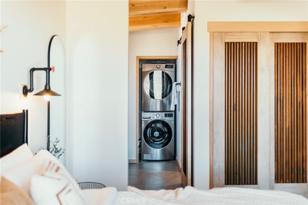 MLS #OC25041427 image #27