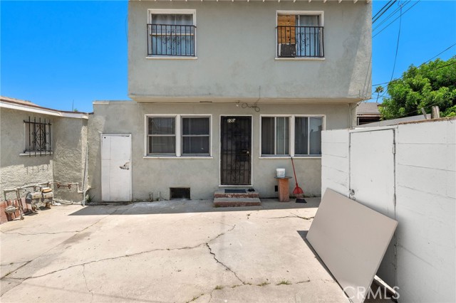 1220 91st Street, Los Angeles CA: https://media.crmls.org/medias/0807f145-2ff9-434b-b87b-39d89cedb1c8.jpg