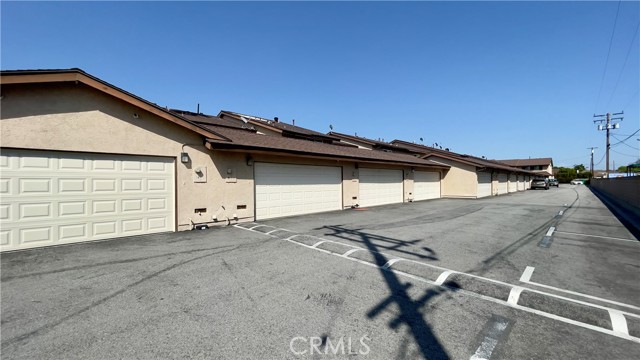 Detail Gallery Image 10 of 29 For 10330 Downey Ave #18,  Downey,  CA 90241 - 3 Beds | 3 Baths