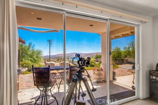 Detail Gallery Image 17 of 43 For 7495 Canyon Dr, Yucca Valley,  CA 92284 - 3 Beds | 2 Baths