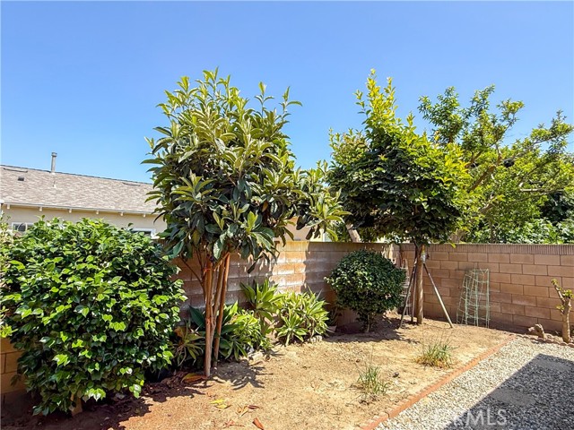 17616 Caliente Place, Cerritos CA: https://media.crmls.org/medias/080a6d9d-3e48-4df1-8b91-424ceb444175.jpg