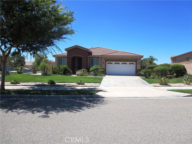 15449 Hydrangea Ln, Fontana, CA 92336