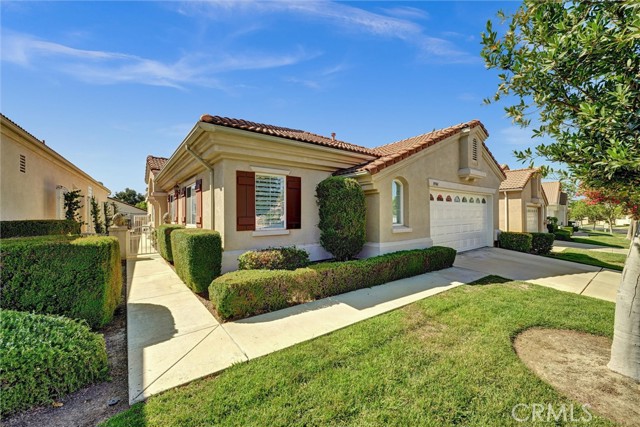 Detail Gallery Image 2 of 34 For 39946 via Graziana, Murrieta,  CA 92562 - 3 Beds | 2 Baths