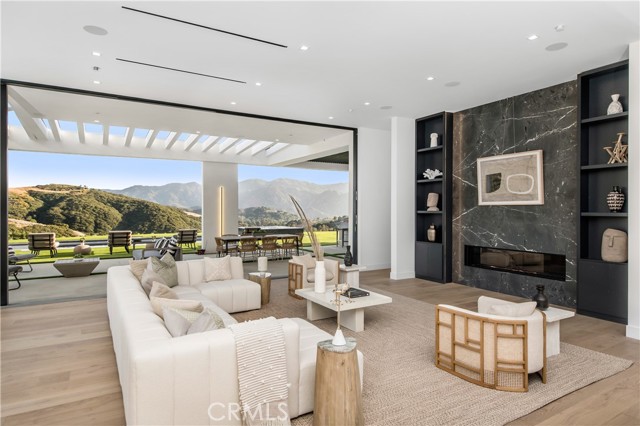 Detail Gallery Image 21 of 73 For 2681 Country Ridge Rd, Calabasas,  CA 91302 - 7 Beds | 9 Baths