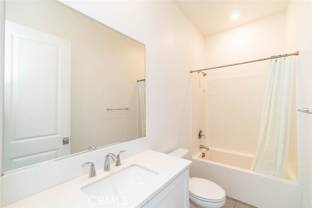 Detail Gallery Image 10 of 30 For 155 Baluster, Irvine,  CA 92618 - 3 Beds | 3/1 Baths