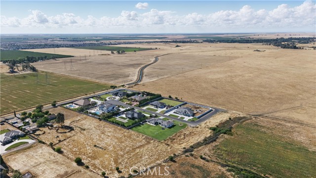 1901 E Sorrento Court, Merced CA: https://media.crmls.org/medias/080dc872-0ce9-4ca1-9acd-f936d87ed7d3.jpg