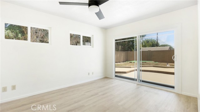Image 10 of 35 For 5449 Fairbrook Street
