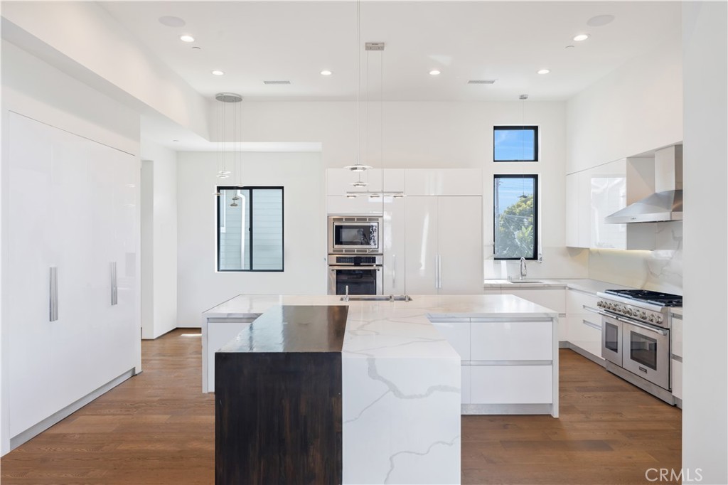 MLS #SB25245269 image #1