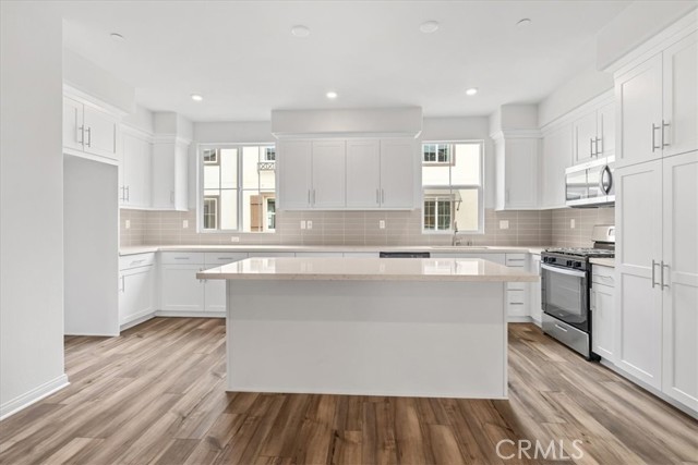 122 Colorado, Pomona CA: https://media.crmls.org/medias/080ec520-6f22-4c29-933f-9f4b72c88135.jpg
