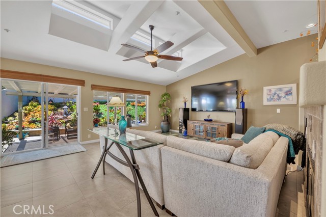 40468 Rock Mountain Drive, Fallbrook CA: https://media.crmls.org/medias/08119ff1-7755-422a-a627-92fcfebbcc16.jpg