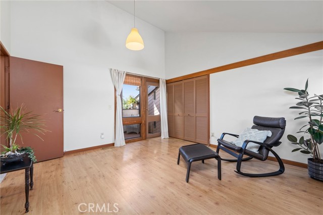 Detail Gallery Image 30 of 53 For 3902 Legend Cir, Huntington Beach,  CA 92649 - 6 Beds | 2/1 Baths