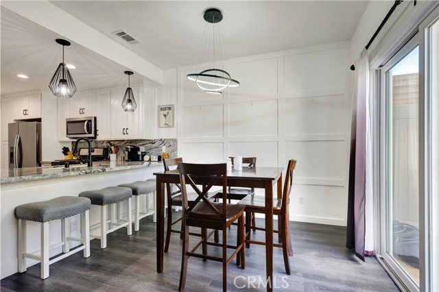 Detail Gallery Image 18 of 50 For 28102 Bobwhite #3,  Saugus,  CA 91350 - 3 Beds | 2/1 Baths