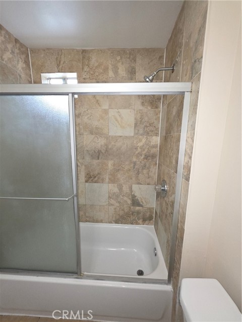 123 E Gage Avenue, Los Angeles CA: https://media.crmls.org/medias/0811fb10-e5a8-4170-b5ab-1b1a448e33f0.jpg