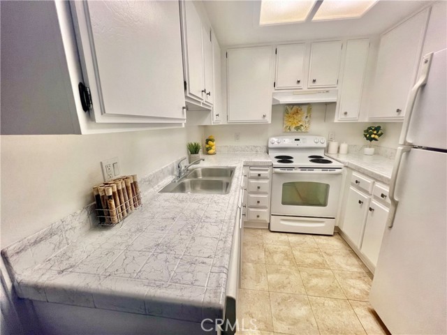 MLS# OC24083187